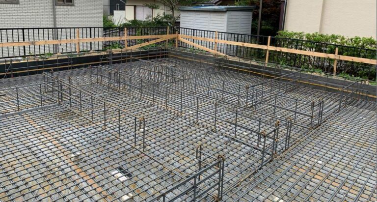 基礎の鉄筋は“見えない安心”のカギ ― 通常の倍の密度で組む理由