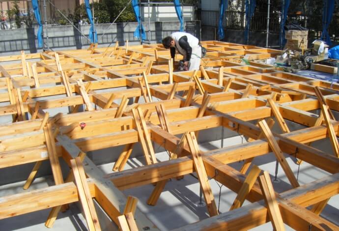 横浜市の注文住宅 構造材オール4寸材